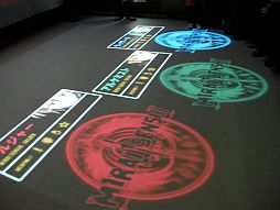 画像ギャラリー No.004のサムネイル画像 / Kinectを導入した体験型アトラクション「戦え！大作戦アトラ ミライセンシ」が西武園ゆうえんちで3月24日開始
