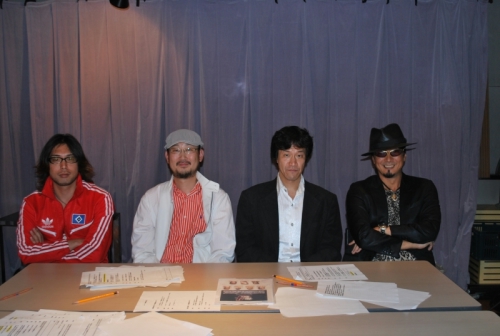 画像ギャラリー No.001のサムネイル画像 / Webラジオ「新・神室町RADIO STATION」第6回ゲストは小山力也さん：伝説の龍と真島兄さんがジャック・バウアーの声に挑戦!?