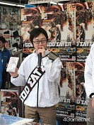 画像ギャラリー No.006のサムネイル画像 / 体験版が150万以上ダウンロードされた期待作,ついに「GOD EATER」が本日発売! 未知のアラガミのシルエット画像も公開。秋葉原では発売記念イベントも