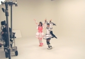 画像ギャラリー No.041のサムネイル画像 / Wii「闘真伝」のプロモムービーをアップ&CMにはAKB48の佐藤亜美菜さんとSKE48の松下 唯さんがコスプレで出演!