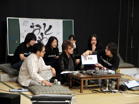 画像ギャラリー No.002のサムネイル画像 / ゲームサウンドクリエイター座談会,「おとや」第3回は,盛り上がりすぎて5時間オーバー。盛りだくさんの内容を徹底レポート