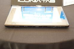 画像ギャラリー No.007のサムネイル画像 / Acer，Fusion APU「C-50」搭載のタブレットPC「ICONIA TAB W500」を発表。タッチパネルのレスポンスは良好
