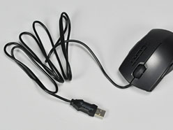 画像ギャラリー No.003のサムネイル画像 / ROCCATのゲーマー向けマウス「Pyra Wired&Wireless」レビュー。ワイヤレスとワイヤードの2製品が用意された小型モデルの実力を見る