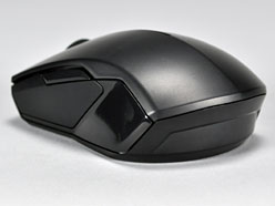 画像ギャラリー No.015のサムネイル画像 / ROCCATのゲーマー向けマウス「Pyra Wired&Wireless」レビュー。ワイヤレスとワイヤードの2製品が用意された小型モデルの実力を見る