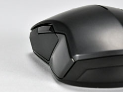画像ギャラリー No.016のサムネイル画像 / ROCCATのゲーマー向けマウス「Pyra Wired&Wireless」レビュー。ワイヤレスとワイヤードの2製品が用意された小型モデルの実力を見る