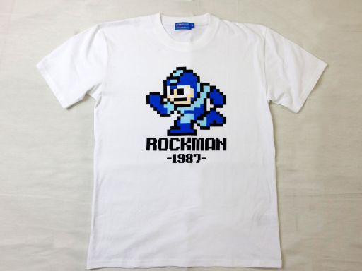 画像ギャラリー No.001のサムネイル画像 / トレーナーに続き，8ビットロックマンのTシャツがしまむらで販売開始