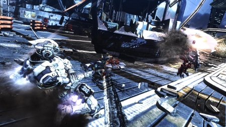 画像ギャラリー No.019のサムネイル画像 / いよいよ本日発売の「VANQUISH」。“BLADEシステム”によって生まれる武装群と，プレイヤーの行く手を阻む巨大兵器“バザード”を大紹介