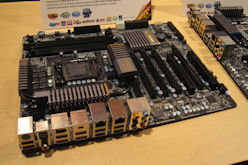 ［IDF］GIGABYTE，SLI＆CFX対応の「Intel P67 Express」搭載マザー2製品を公開