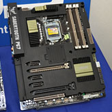 画像ギャラリー No.003のサムネイル画像 / ASUS,Sandy Bridgeに対応したP67&H67マザーの情報を公開。次世代R.O.G.モデルの予告も