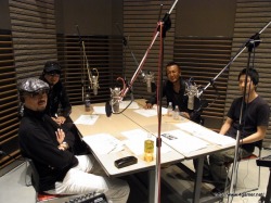 画像ギャラリー No.002のサムネイル画像 / Webラジオ「神室町RADIO STATION」がまたもや復活。収録現場で名越総合監督,黒田崇矢さん,宇垣秀成さんにインタビュー