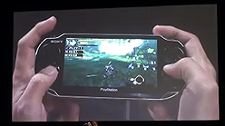 画像ギャラリー No.004のサムネイル画像 / “モンハン持ち”に変化は? 「PlayStation Meeting 2011」で披露されたNGP上で動く「MHP3rd」をムービーでチェック