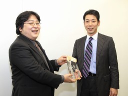 画像ギャラリー No.001のサムネイル画像 / 【PR】有効投票数はなんと13万7224票！ ユーザー投票で決まるオンラインゲームアワード「WebMoney Award 2010」受賞各社にインタビュー