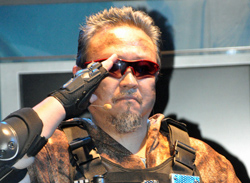 画像ギャラリー No.019のサムネイル画像 / 本日発売の「KILLZONE 3」では新卒兵士を絶賛募集中？　テレンス・リーさんと乃亜さんが熱いアピールを行った「ISA社 ヘルガーン社 合同会社説明会」をレポート