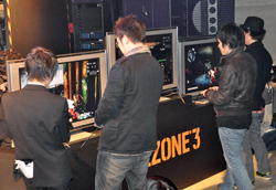 画像ギャラリー No.031のサムネイル画像 / 本日発売の「KILLZONE 3」では新卒兵士を絶賛募集中? テレンス・リーさんと乃亜さんが熱いアピールを行った「ISA社 ヘルガーン社 合同会社説明会」をレポート