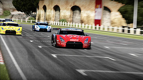 画像ギャラリー No.021のサムネイル画像 / 「Forza Motorsport 4」のレビューを掲載。コアなレースファンだけでなく,幅広い層が満足できる,充実の機能を満載したシリーズ最新作