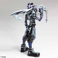 画像ギャラリー No.022のサムネイル画像 / 「KINGDOM HEARTS 3D」のアクションフィギュア「PLAY ARTS改 -KAI- ソラ/リク」が8月上旬に発売。3種類の武器や手のパーツを組み合わせてポージングを楽しめる