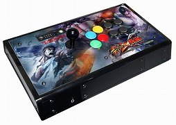 画像ギャラリー No.006のサムネイル画像 / 「STREET FIGHTER X 鉄拳」仕様のアーケードスティック,Mad Catz「アーケード ファイトスティック」レビュー。2グレード6製品を徹底比較