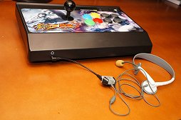 画像ギャラリー No.014のサムネイル画像 / 「STREET FIGHTER X 鉄拳」仕様のアーケードスティック,Mad Catz「アーケード ファイトスティック」レビュー。2グレード6製品を徹底比較