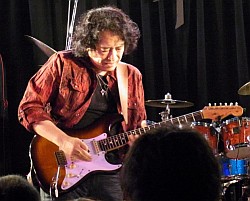 画像ギャラリー No.006のサムネイル画像 / 4年ぶりの「ギタドラ」ライブ！「GuitarFreaksXG2 ＆ DrumManiaXG2 Original Soundtrack 1st season」リリース記念スペシャル・ライブ＆トーク・イベントレポート