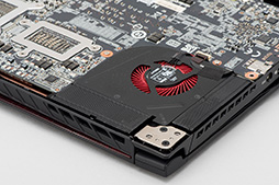 画像ギャラリー No.028のサムネイル画像 / MSI「GS73VR 6RF Stealth Pro」レビュー。薄型筐体にGTX 1060搭載のノートPC，その性能と発熱をチェックする