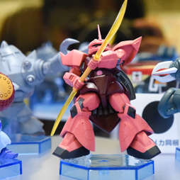 画像ギャラリー No.044のサムネイル画像 / 「艦これ」「パズドラ」「アイマス」フィギュア続々。来春登場グッズがズラリと並んだ「第38回 プライズフェア」レポート