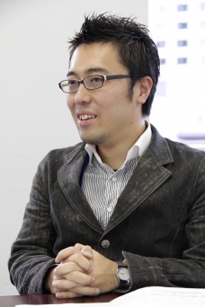 画像ギャラリー No.001のサムネイル画像 / 連続アップデートにオフライン大会! ゲーム同様にスピーディーな展開の真意を「ハウリングソード」運営スタッフにズバリ聞いてみた