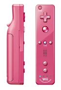 画像ギャラリー No.005のサムネイル画像 / 任天堂,スーパーマリオ25周年仕様“赤色”のWii本体を11月11日に発売。モーションプラスとリモコンが一つになったWiiリモコンプラスも同日発売