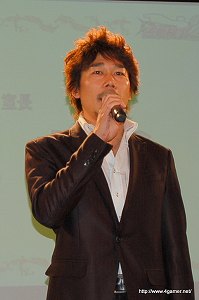 画像ギャラリー No.005のサムネイル画像 / 「逆転検事2」には狩魔 冥や新キャラの一柳万才が登場。応援団の腐男塾も駆けつけた，「逆転検事2」完成披露発表会のレポートを掲載
