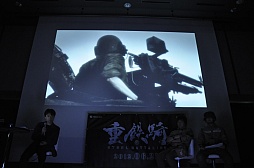 画像ギャラリー No.014のサムネイル画像 / こだわったのは“閉塞感”。「Xbox 360 感謝祭」の「重鉄騎」ステージで,押井 守氏が自身の手によるイメージトレイラーを語った