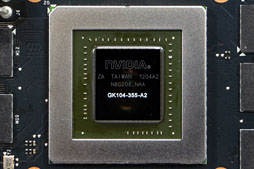 画像ギャラリー No.011のサムネイル画像 / 「GeForce GTX 690」レビュー。「プレイアブルな3画面環境」をカード1枚で実現可能に
