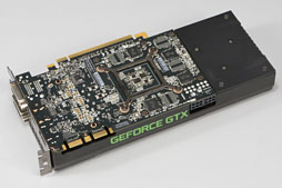 画像ギャラリー No.018のサムネイル画像 / 全長170mm。“Mini-ITXサイズ”のASUS製GTX 670カードを試す