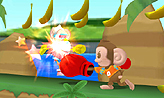 画像ギャラリー No.009のサムネイル画像 / 3DS「スーパーモンキーボール 3D」最新情報。「モンキーファイト」モードではおサルを掴んでシェイク(?)すべし