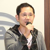 画像ギャラリー No.004のサムネイル画像 / 「レイトン教授VS逆転裁判 設定画集」発売記念サイン会が開催。巧 舟氏と塗 和也氏が100名のファンと触れ合った会場の模様をレポート