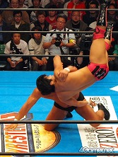 画像ギャラリー No.109のサムネイル画像 / 長島☆自演乙☆雄一郎選手がプロレスデビュー戦で勝利! ブラック★ロックシューターが戦ったり,ミルキィホームズが歌ったり泣いたり……と事件続発の「ブシロードレスリング」レポート