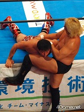 画像ギャラリー No.129のサムネイル画像 / 長島☆自演乙☆雄一郎選手がプロレスデビュー戦で勝利! ブラック★ロックシューターが戦ったり,ミルキィホームズが歌ったり泣いたり……と事件続発の「ブシロードレスリング」レポート