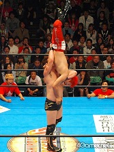 画像ギャラリー No.153のサムネイル画像 / 長島☆自演乙☆雄一郎選手がプロレスデビュー戦で勝利! ブラック★ロックシューターが戦ったり,ミルキィホームズが歌ったり泣いたり……と事件続発の「ブシロードレスリング」レポート