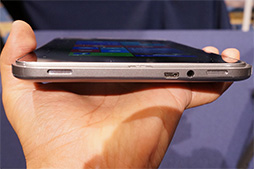 画像ギャラリー No.004のサムネイル画像 / Windows 8.1では8インチタブレットの時代が来る? 最新タブレットが多数披露された日本マイクロソフトイベントレポート