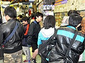 画像ギャラリー No.006のサムネイル画像 / 「イナズマイレブンGO シャイン/ダーク」の店舗イベント「友達誘ってお店に集合！ レアグッズ争奪イナズマGO対戦広場」の模様をレポート