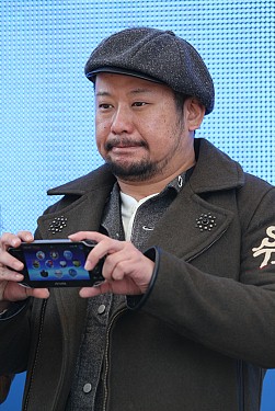 画像ギャラリー No.006のサムネイル画像 / 「PlayStation Vita“PLAY”キャラバン-全国体験会-」がいよいよ首都圏へ。南 明奈さんとケンコバさんも駆けつけた六本木会場の様子をレポート