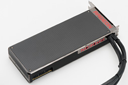 画像ギャラリー No.010のサムネイル画像 / 「Radeon Pro Duo」搭載PCを試す。デュアルFijiの「史上最速シングルカード」は誰のためのもの？