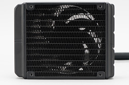 画像ギャラリー No.013のサムネイル画像 / 「Radeon Pro Duo」搭載PCを試す。デュアルFijiの「史上最速シングルカード」は誰のためのもの？