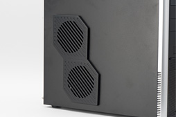 画像ギャラリー No.023のサムネイル画像 / 「Radeon Pro Duo」搭載PCを試す。デュアルFijiの「史上最速シングルカード」は誰のためのもの？