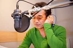 画像ギャラリー No.002のサムネイル画像 / 「メトロ ラストライト」の音声収録現場に密着。主人公アルチョム役のてらそままさきさんと，日本語版プロデューサーに聞く“ローカライズの極意”