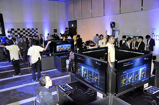 画像ギャラリー No.017のサムネイル画像 / 「Halo 4」発売記念前夜祭をレポート。麒麟,フルーツポンチ,レイザーラモンHGさんら豪華ゲストが登場し,開発秘話も披露
