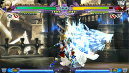 画像ギャラリー No.003のサムネイル画像 / 「BLAZBLUE」のイベントが,5月27日に長崎県長崎市の「TSUTAYA遊ing浜町店」で開催。ゲストとして森 利道氏,声優の近藤佳奈子さんと磯村知美さんが登場