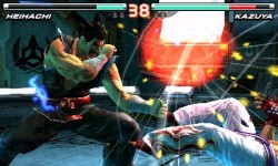 画像ギャラリー No.025のサムネイル画像 / アーケードから“ヤング平八”が飛び入り参戦。2012年2月16日発売の「鉄拳 3D プライムエディション」，ネット対戦やタッチ入力など新情報が公開