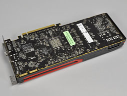 画像ギャラリー No.004のサムネイル画像 / Radeon HD 7970レビュー(前編)。アーキテクチャとプロセス技術の進化で,シングルGPU世界最速の座を奪還