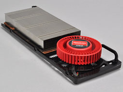 画像ギャラリー No.015のサムネイル画像 / Radeon HD 7970レビュー(前編)。アーキテクチャとプロセス技術の進化で,シングルGPU世界最速の座を奪還