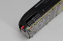 画像ギャラリー No.011のサムネイル画像 / 「Radeon HD 7970 GHz Edition」レビュー。「絶対負けられない戦い」に臨んだ刺客は，GTX 680に勝てるか