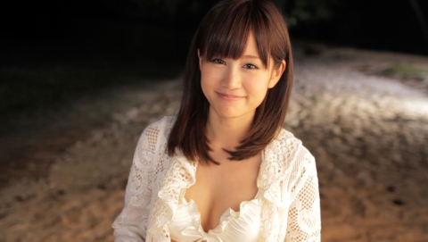 画像ギャラリー No.011のサムネイル画像 / AKB48の大島優子さん,渡辺麻友さん,高橋みなみさん,指原莉乃さんら7人のメンバーが水着のグアムロケを語った,「AKB1/48 アイドルとグアムで恋したら…」発表会をレポート